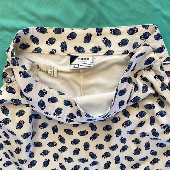 IZOD Golf outfit ⛳️ - Picture 6 of 7